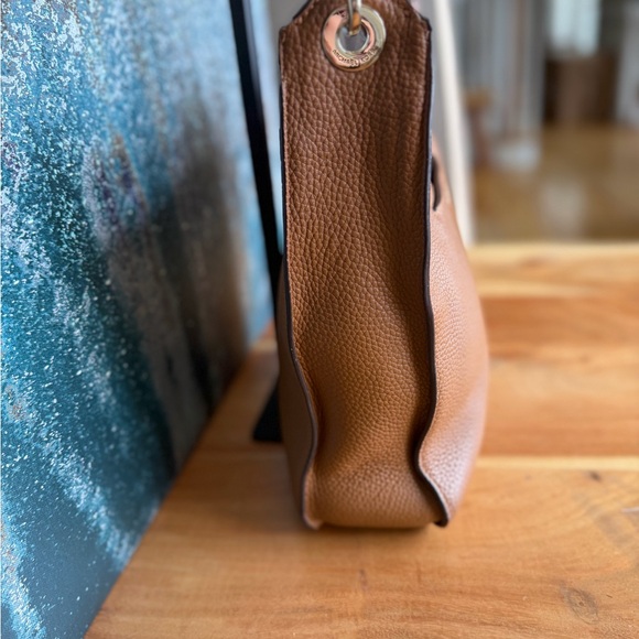 Michael Kors Boho Quiet Luxury Sullivan Leather Crossbody Luggage Brown (GUC) - Picture 9 of 15